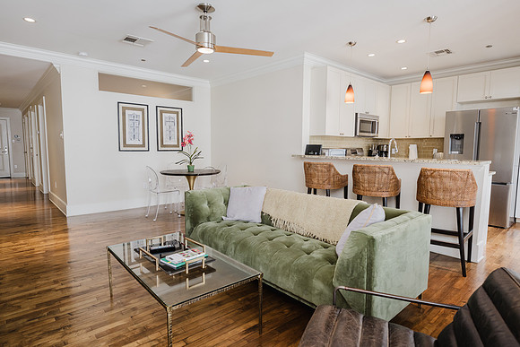 220 Decatur_302-21