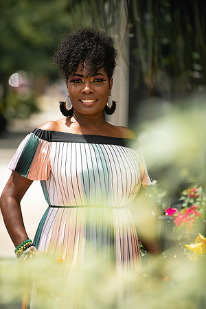 Latoya40th-684