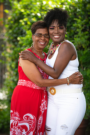 Latoya40th-419