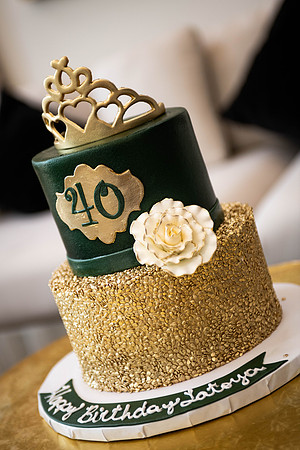Latoya40th-320