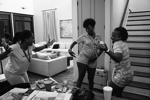 Latoya40th-173