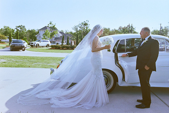 Linen-Jolie-Bridal-Andrew-Alwert-Studios-33