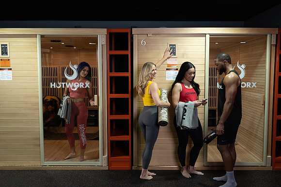 HOTWORX_01.23-9409