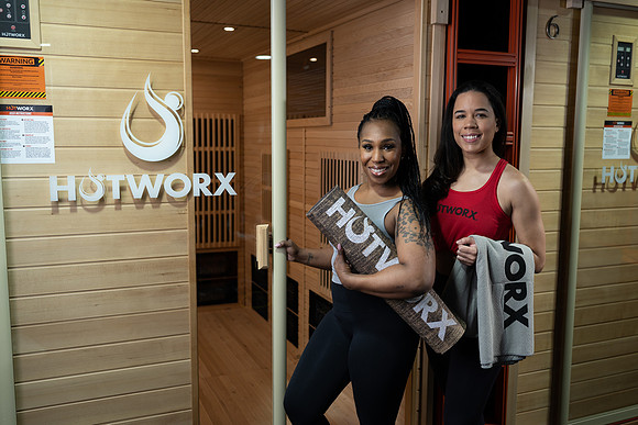 HOTWORX_01.23-9335