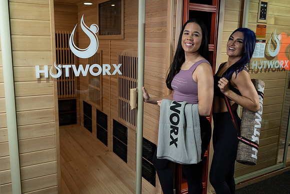 HOTWORX_01.23-9254