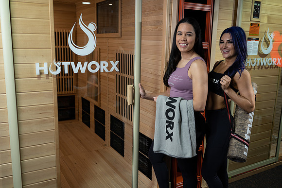 HOTWORX_01.23-9252