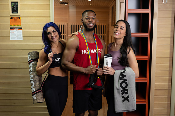 HOTWORX_01.23-2194