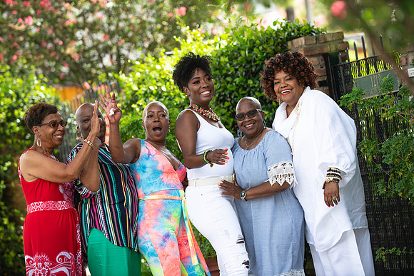 Latoya40th-441