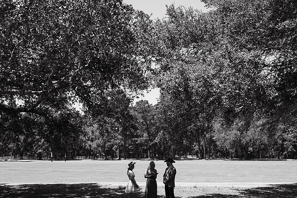 Sunny&Trey_GarrettField-175
