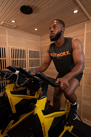 hotworx0423-8403
