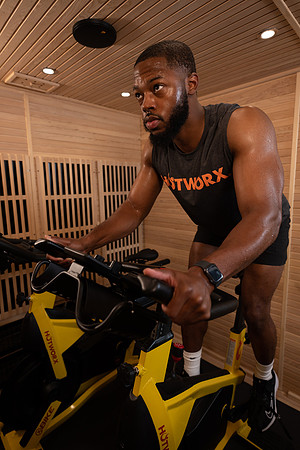 hotworx0423-8443
