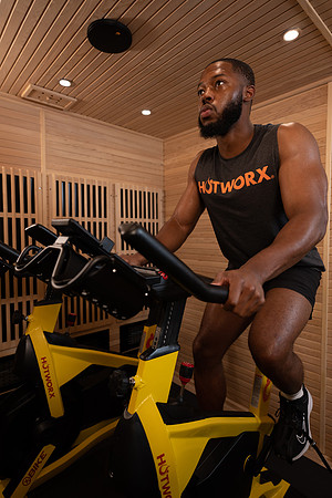 hotworx0423-8400