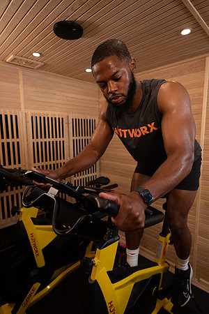 hotworx0423-8441