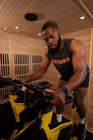 hotworx0423-8438