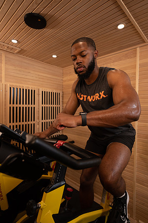 hotworx0423-8484