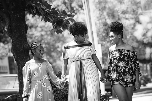 Latoya40th-608