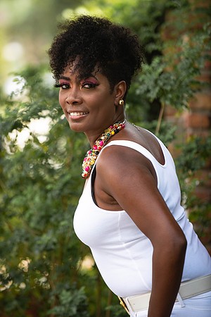 Latoya40th-458
