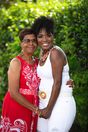 Latoya40th-422