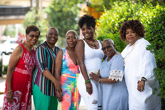 Latoya40th-432