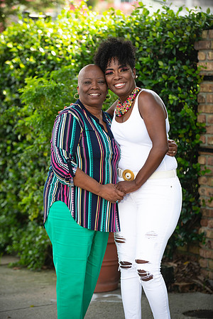 Latoya40th-425