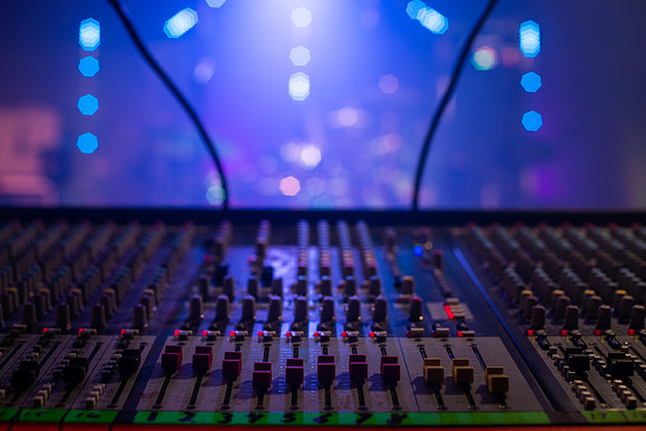 geauxlivenola-1