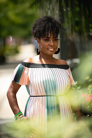 Latoya40th-687