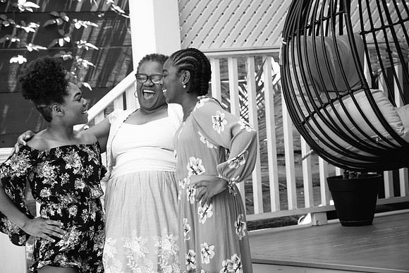 Latoya40th-563