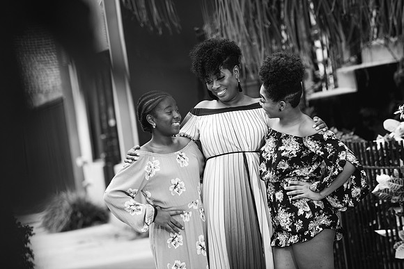 Latoya40th-602