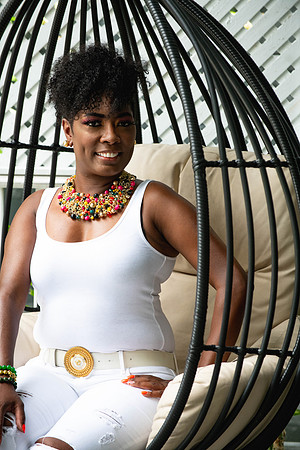 Latoya40th-475