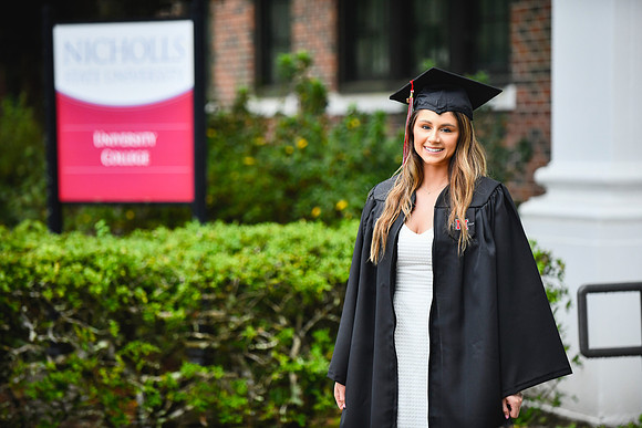 alexisgrad-477c