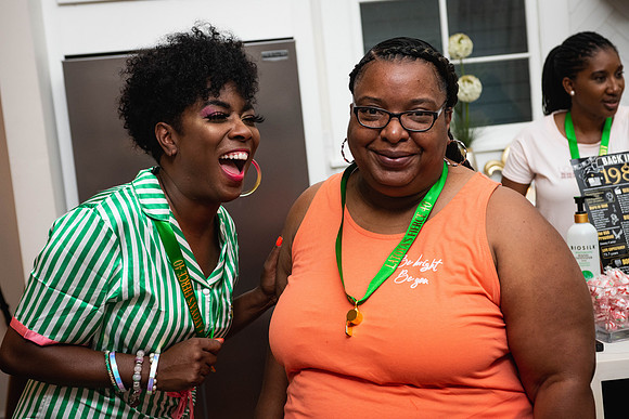 Latoya40th-203