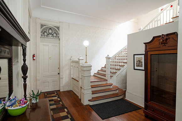 2809stcahrles-49