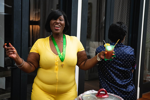 Latoya40th-167
