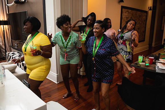 Latoya40th-225