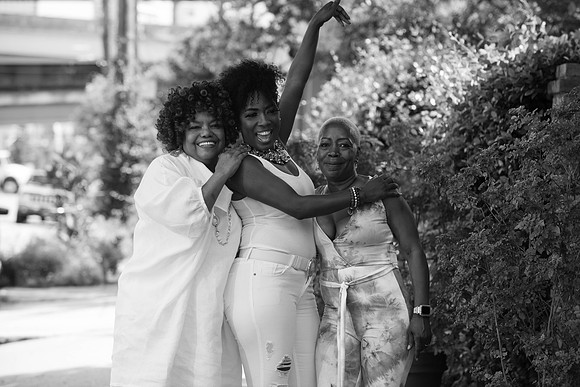 Latoya40th-409