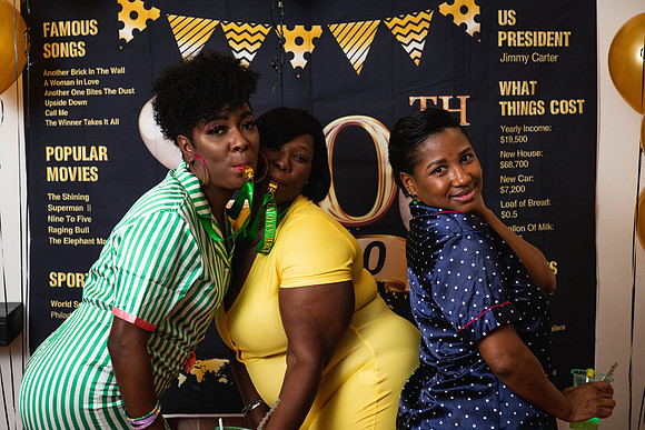 Latoya40th-243