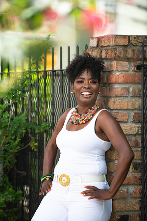 Latoya40th-452