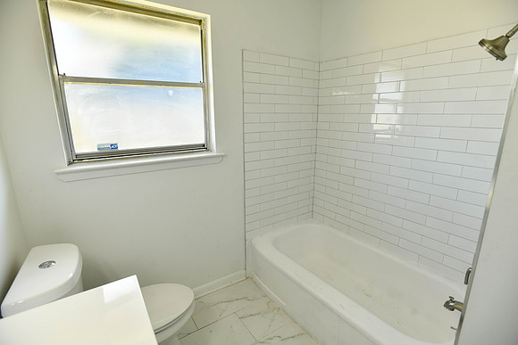 6227fairfax-1215