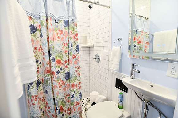 1438claiborne-2
