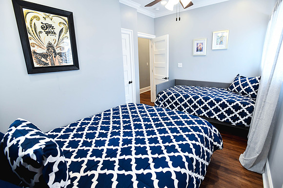 1438claiborne-12