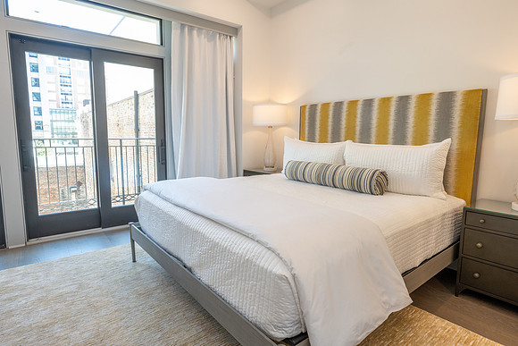 614baronne305-6059