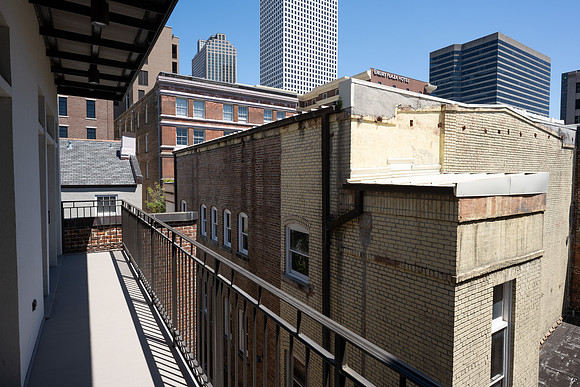 614baronne305-6073