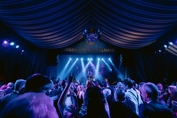 VanWyck_CaryWedding_DF-355