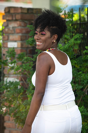 Latoya40th-386