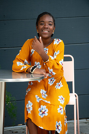 Latoya40th-530