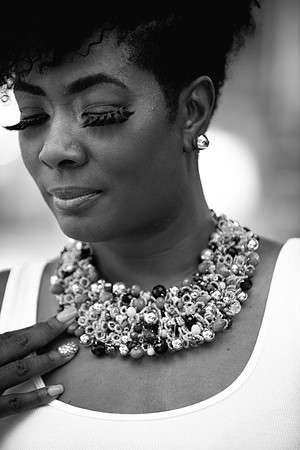 Latoya40th-469