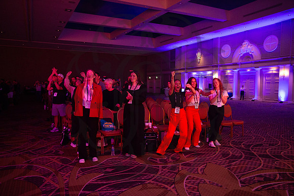 HOTWORXconvention24-7100