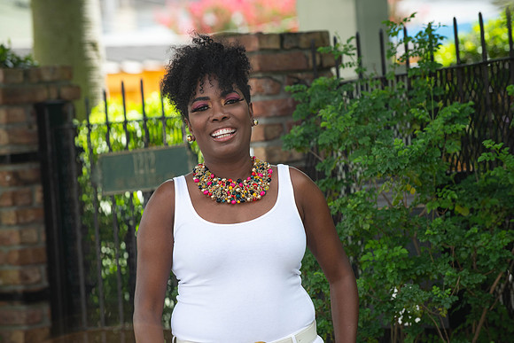 Latoya40th-382