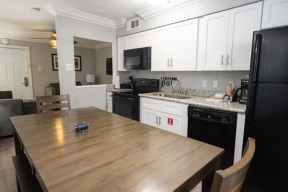 519frenchmen_2ndfloor_DF-5496