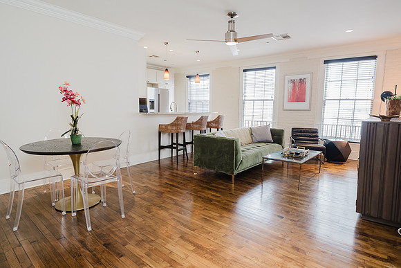 220 Decatur_302-12